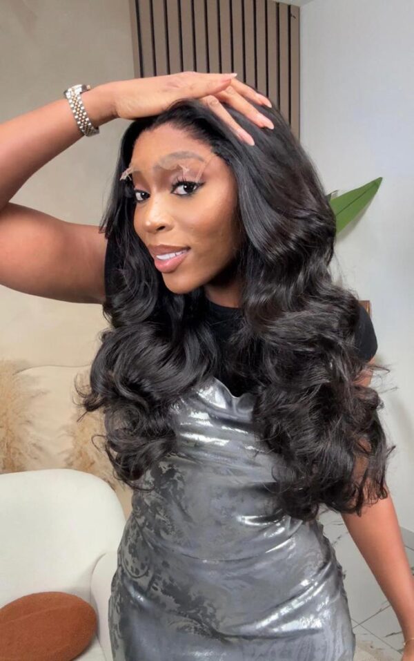 WhatsApp Image 2025-08-25 at 3.36.26 PM (5) 22″ Raw Wavy Layered 5×5 Closure Wig – 300g