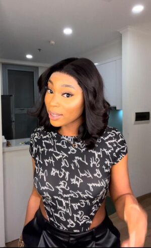 10″ Raw Wavy 5×5 Wig – 250g